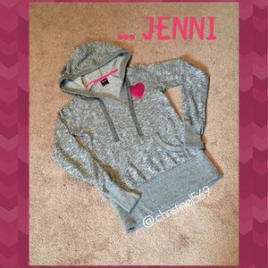 Jennifer Moore (Jenni) size: Small